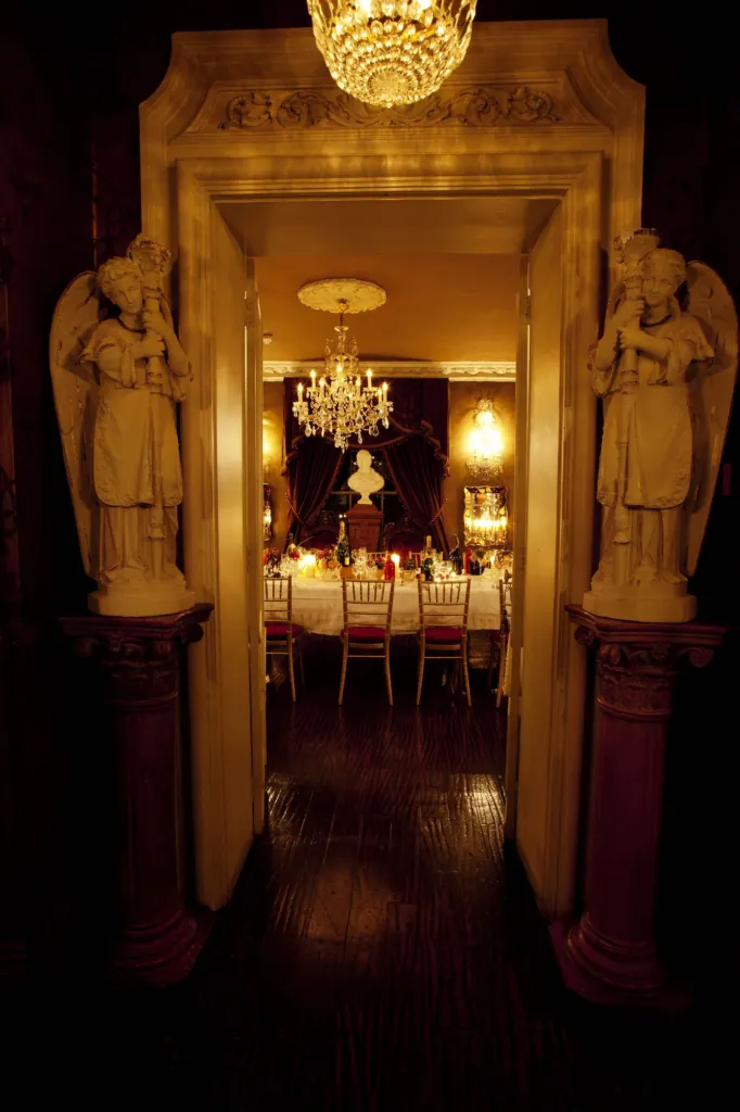 Beach Blanket Babylon — commercial and interiors photograph in London, UK, frame 38 of 44.